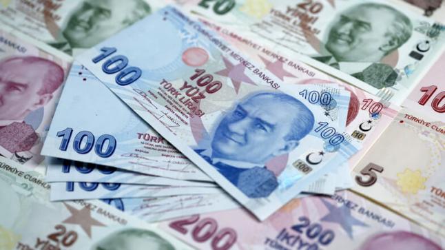 الليرة التركية تتعافى بعد موجة هبوط حادة تزامناً مع اجتماع البنك المركزي التركي