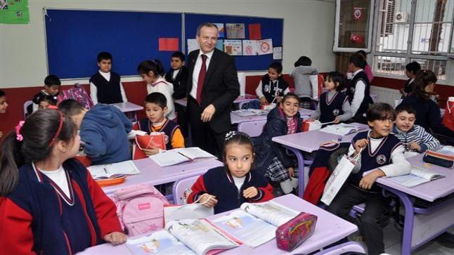 وزارة التعليم الوطني في تركيا : تحديد موعد دورة التأهيل الثالثة للمعلمين السوريين
